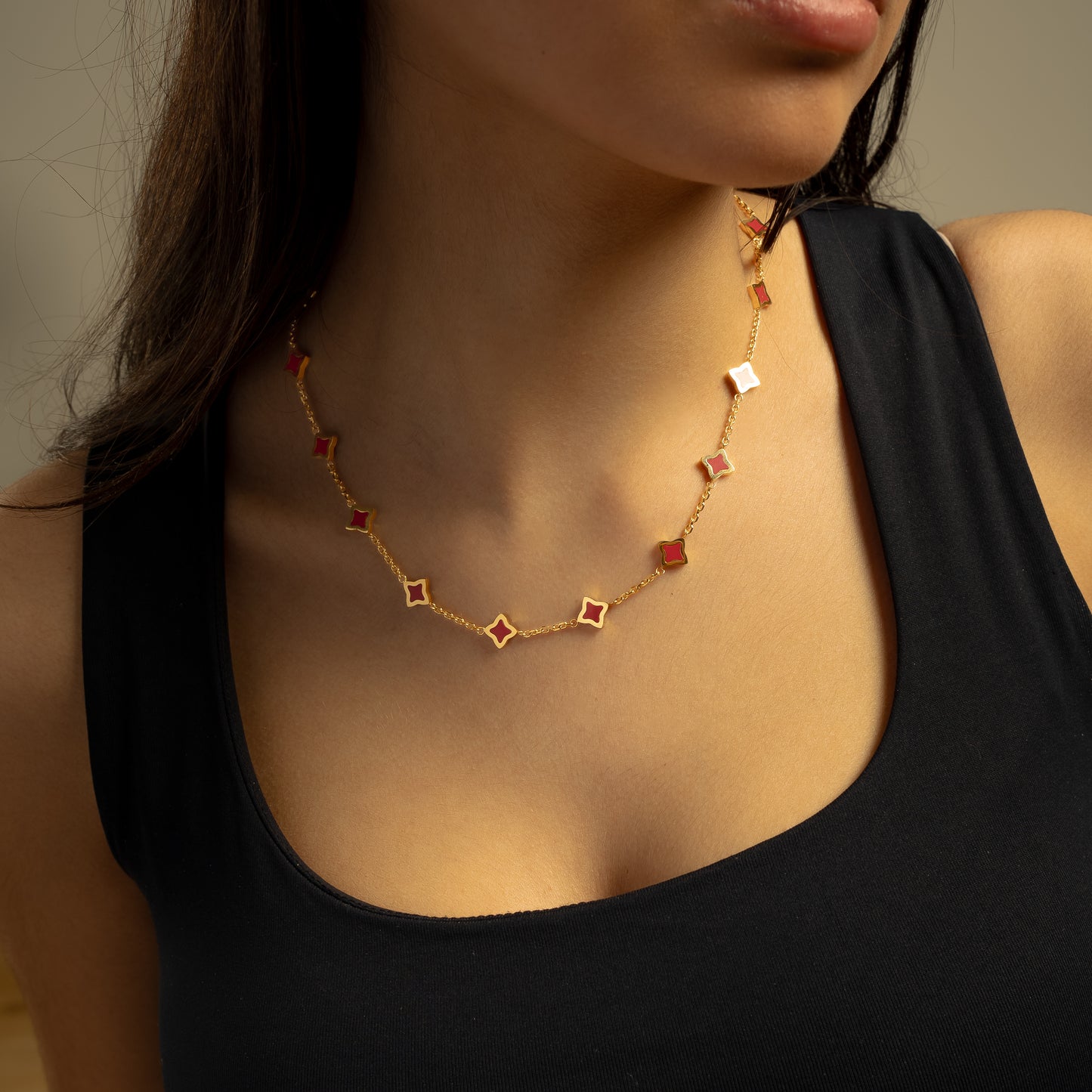 Chaîne Flower câble Dorée - Motif Rouge