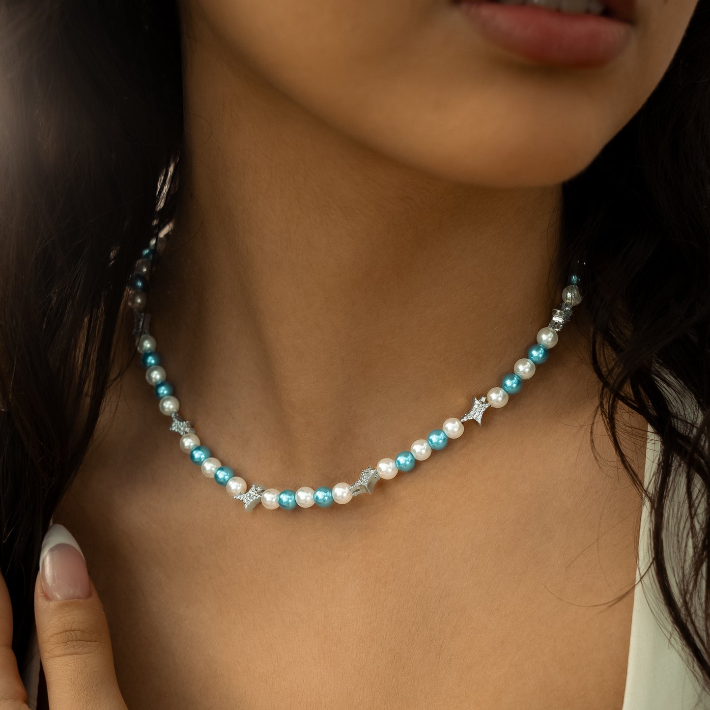 Chaîne perlée Signature Argentée - Blanc et Bleu