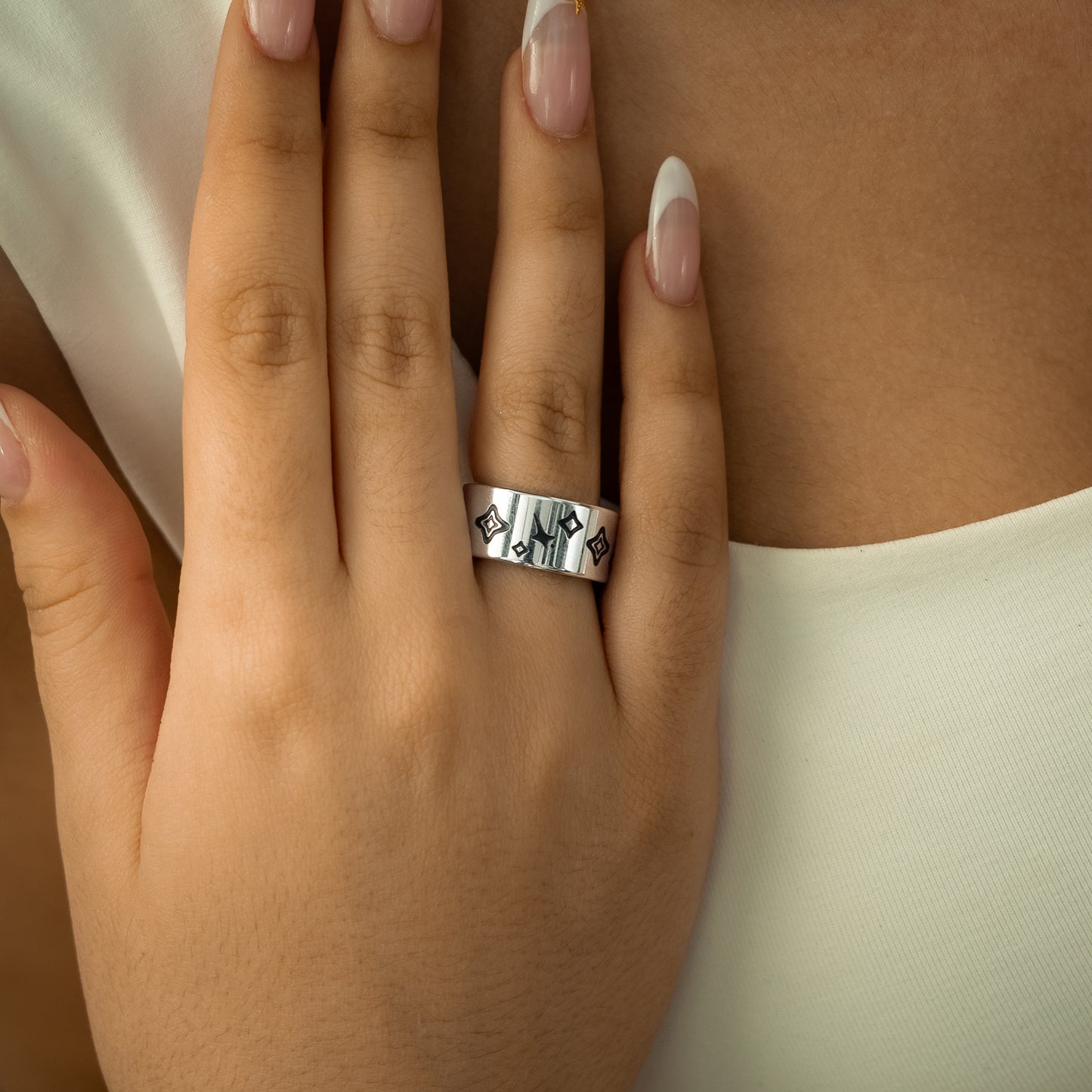 Stars & flowers silver band - Black