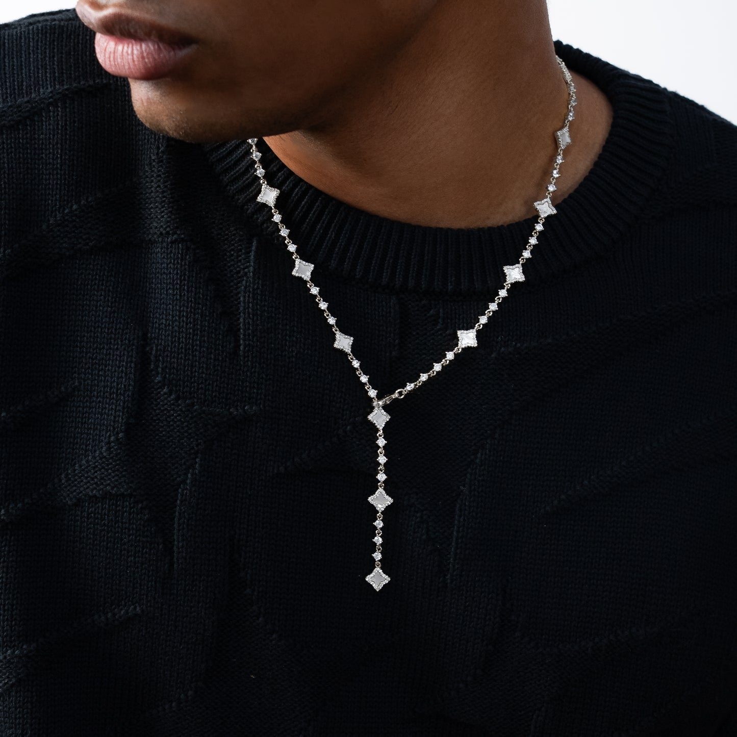 Lariat Flower Tennis Argenté - Motif Blanc