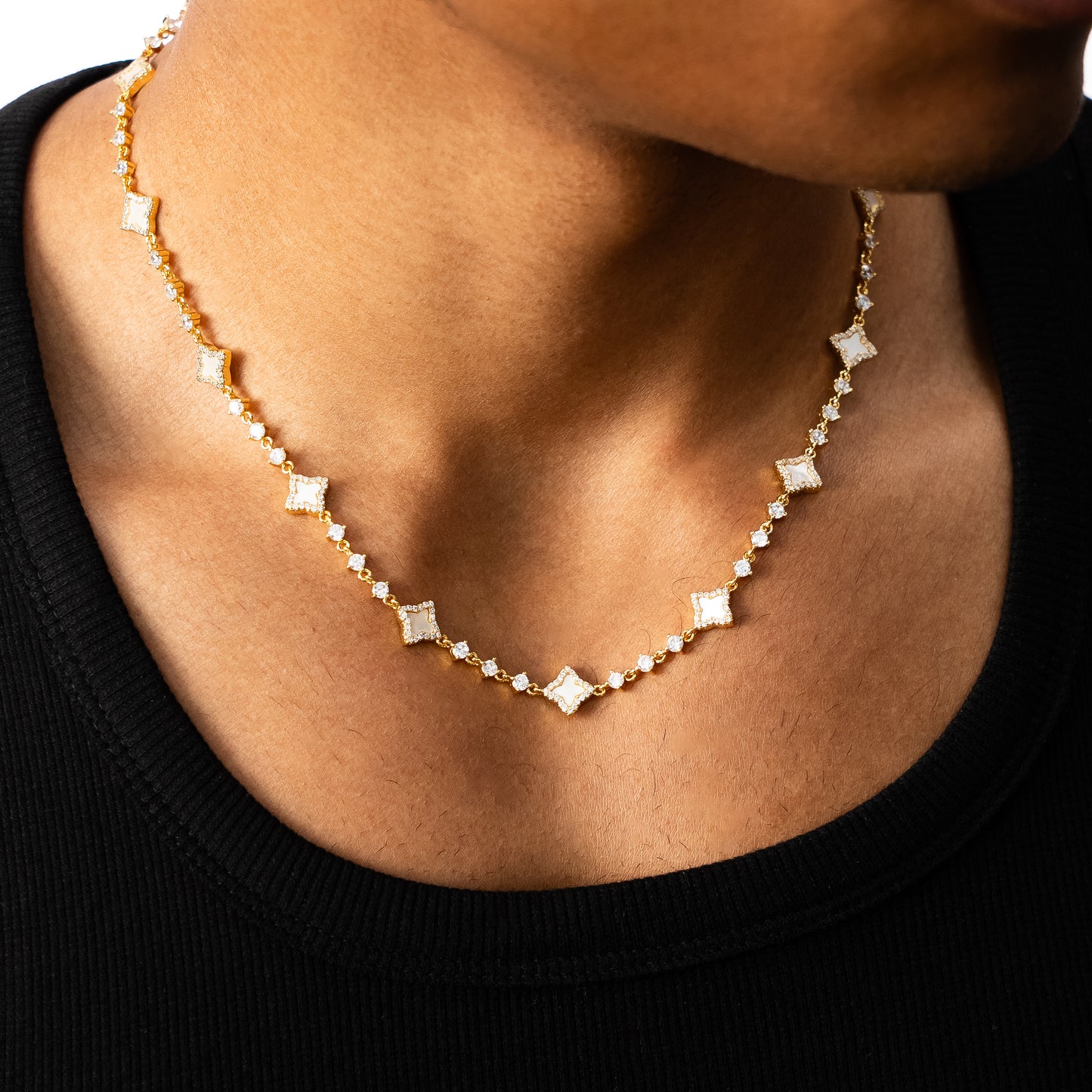 Chaîne Flower Tennis Dorée - Motif Blanc