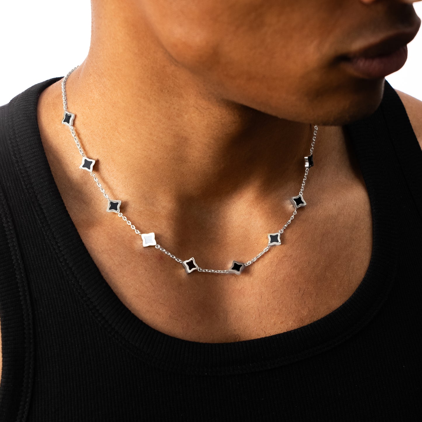 Chaîne Flower câble Argentée  - Motif Noir