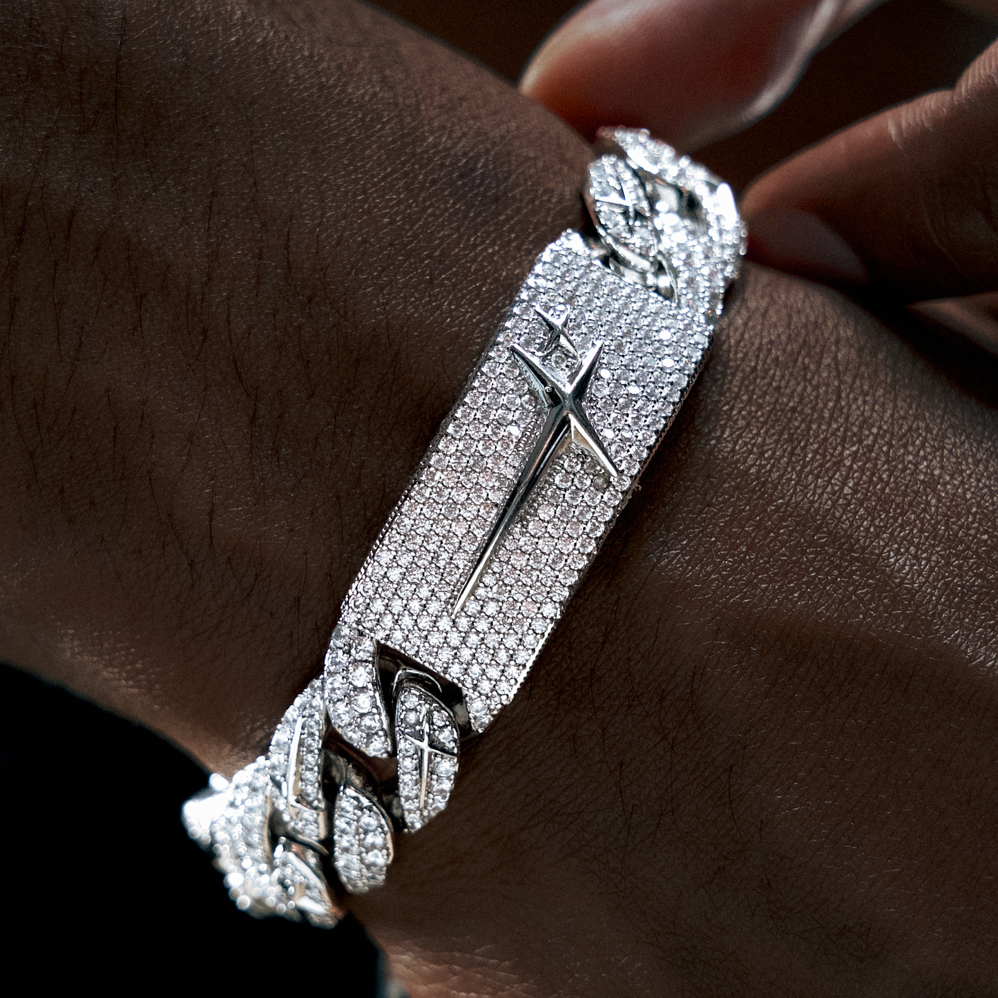 Iced Icon Cuban Link Plate Bracelet 15mm Silver