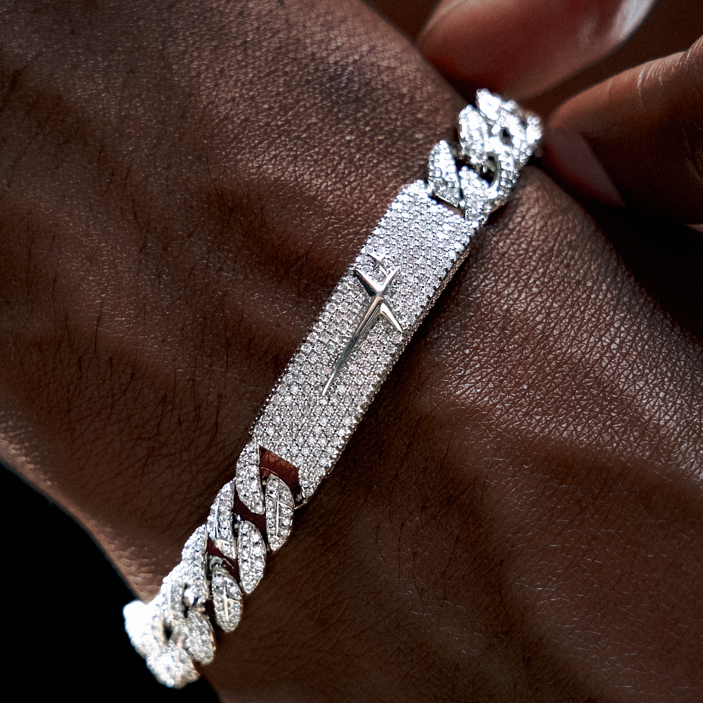 Iced Icon Cuban Link Plate Bracelet 8mm Silver