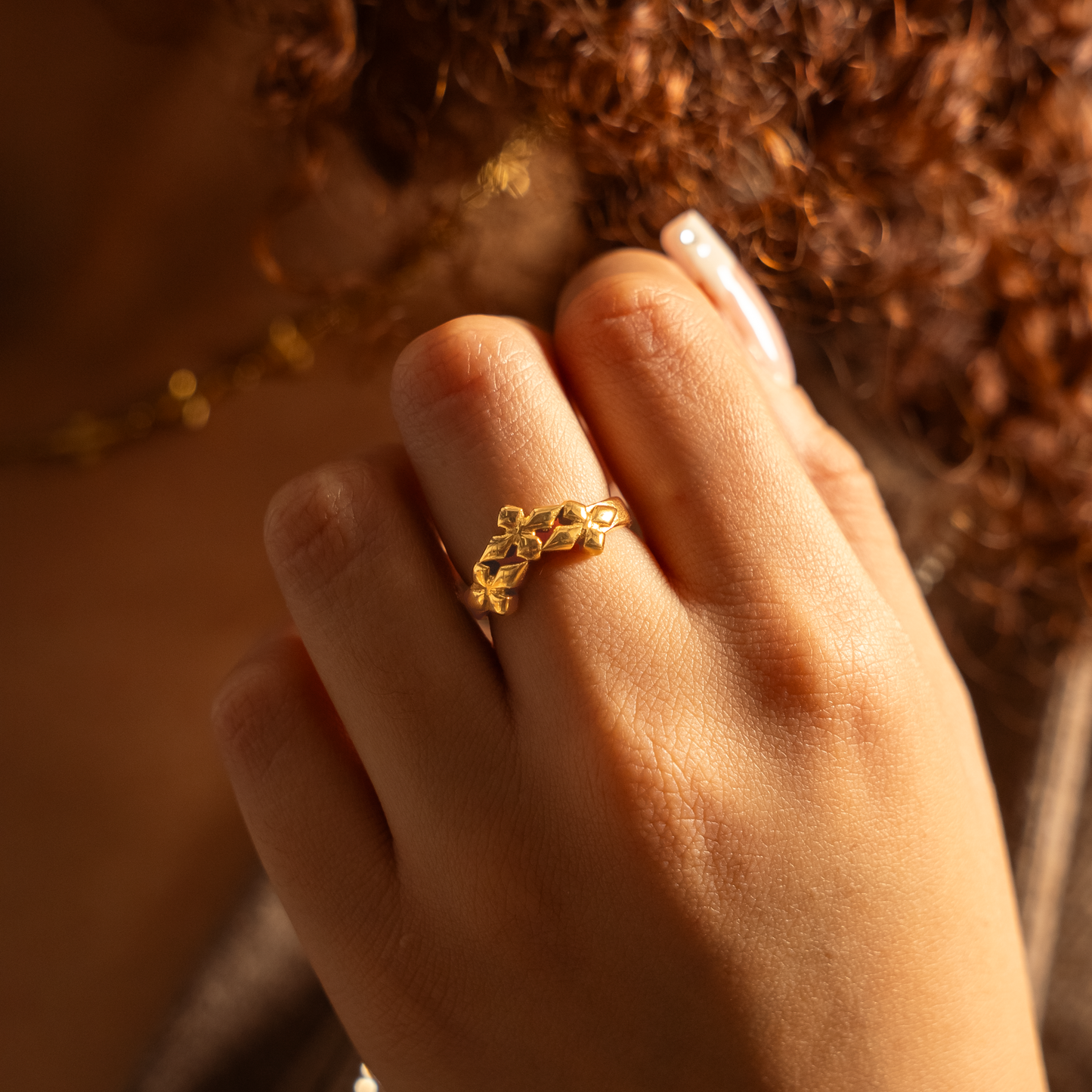 Triple crossed star ring - Doré