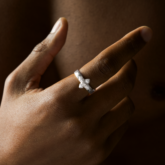 Iced crossed star ring - Silver