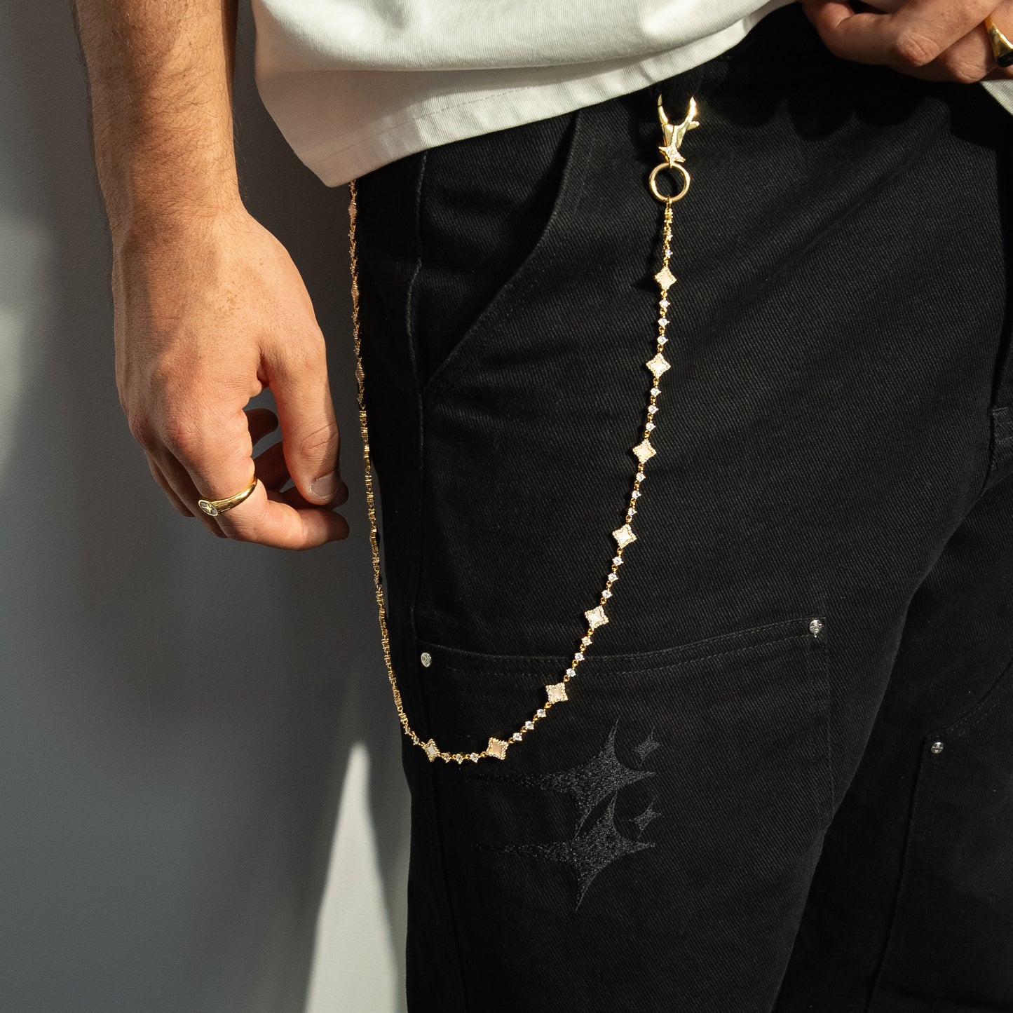 Gold Flower Tennis Wallet Chain - White Pattern