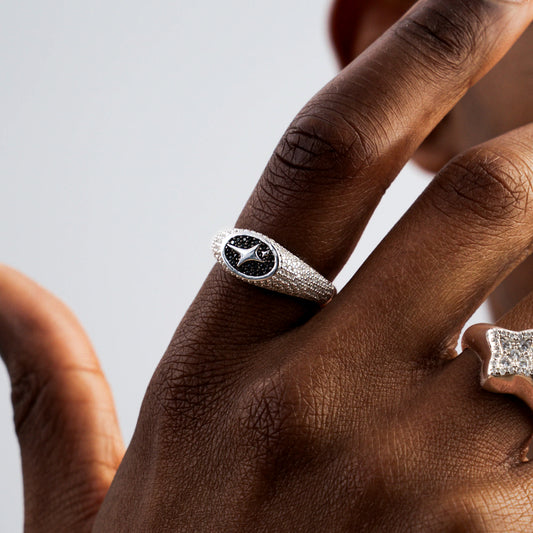 Iced Oval signet ring argentée