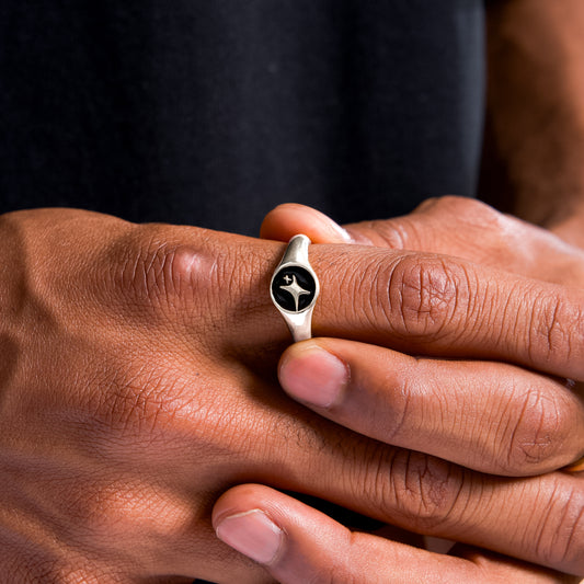 Signature Round signet ring argentée