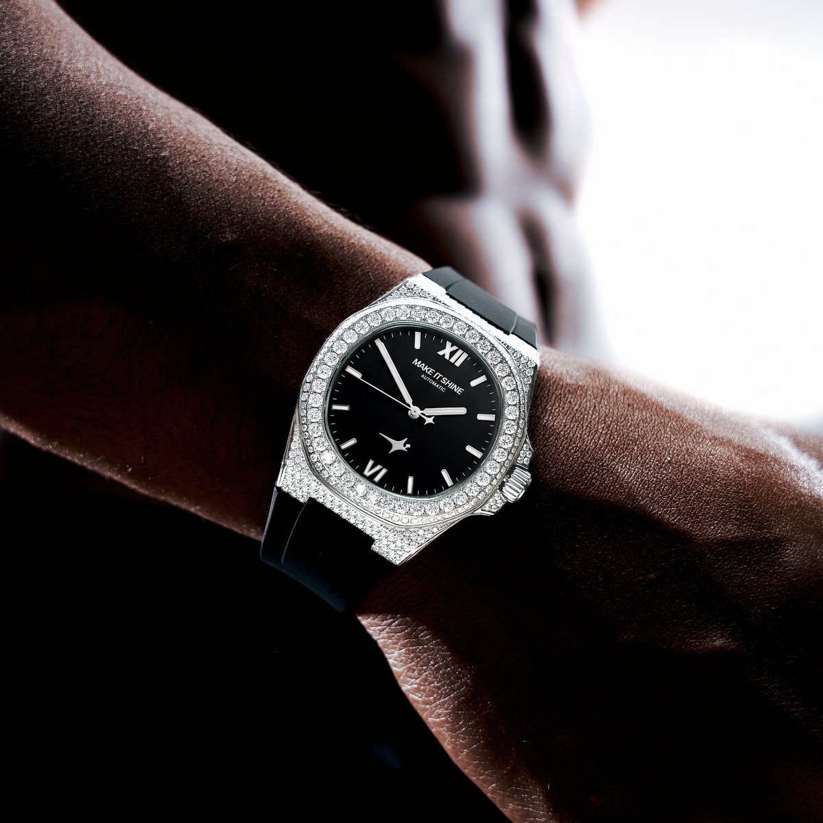 Iced ASON1 - Cadran Noir & Bracelet Rubber - Moissanite VVS