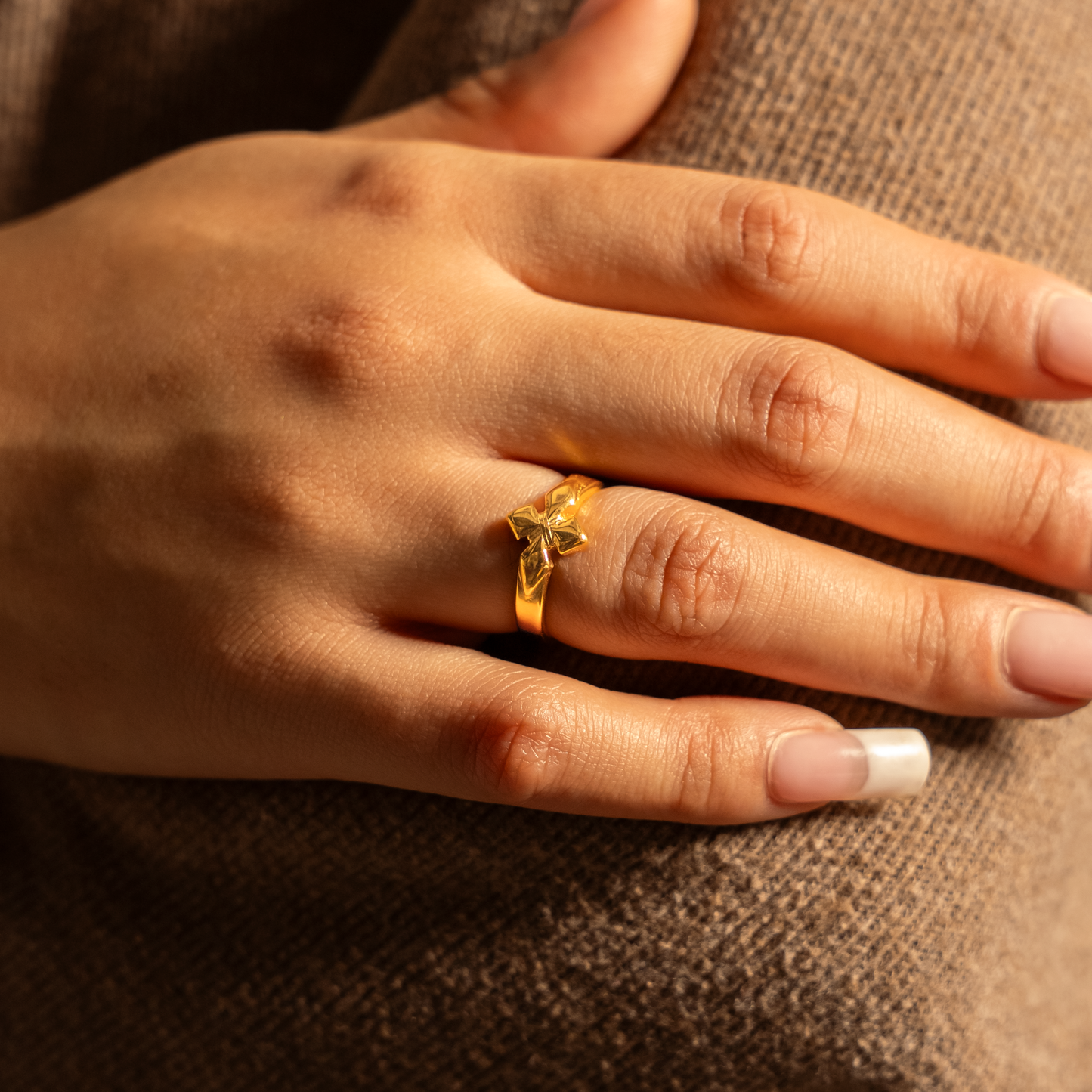 Crossed star ring - Doré